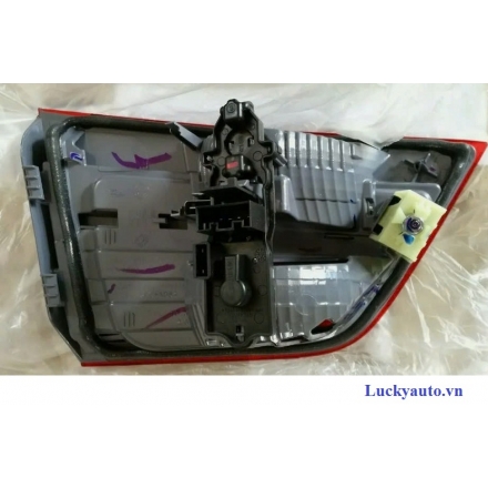 Đèn hậu miếng trong xe BMW  X3_ 63217217309